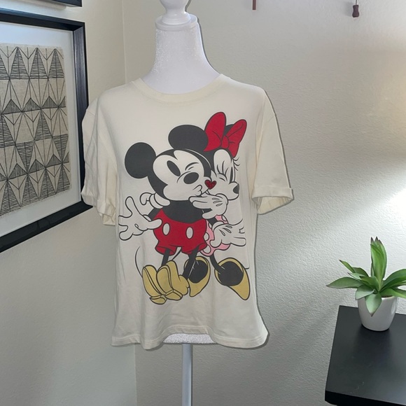 Mickey and Minnie shirt size XL - Picture 1 of 3
